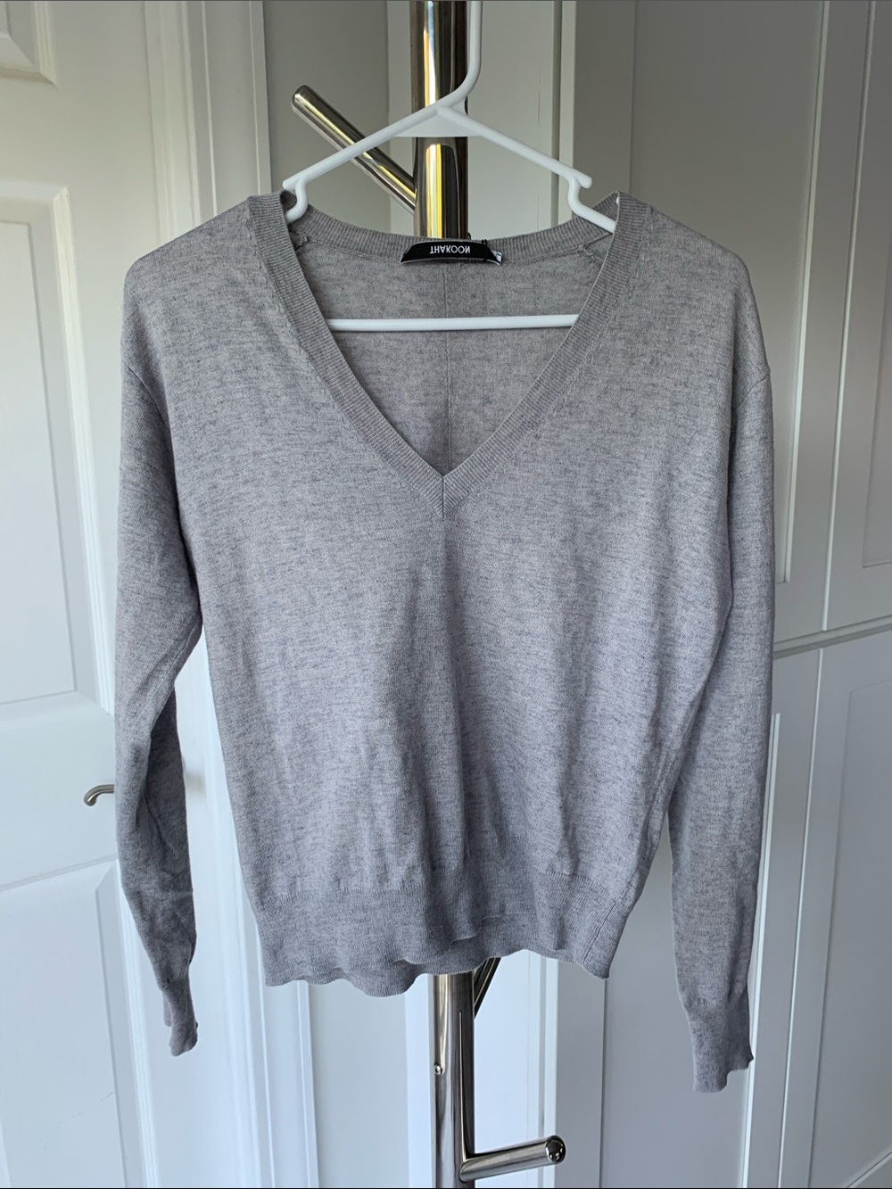 Thakoon Women's V-Neck Sweater in Light Heather Gray, Size S.